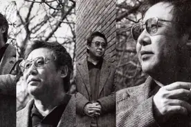 路遥出名前写的这首诗歌，被很多名人诵读，真情流露让人热泪盈眶图片