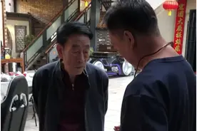 杨少华退休金多少？ 掏出一沓太豪横，豪宅曝光庭院面积堪比公园图片