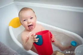 碰到过蹭吃蹭喝的亲戚，第一次碰到蹭母乳的，还是天天来蹭母乳的图片