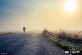 奋笔丨你走过的路，每一步都算数图片