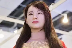 女性机器人明明是假的，为何还那么受欢迎？看完你就懂了图片