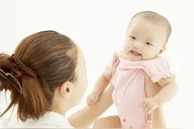 新年亲子时光：如何跟0-12月龄的宝宝玩起来？这些游戏送给你图片