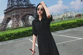 为什么气质女人喜欢穿纯色？能把纯色穿好的女孩，气质不会差图片