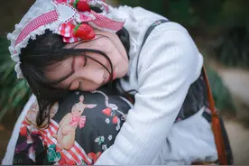 我助凤凰男翻了身，然后被他抛弃了图片