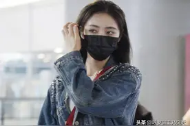 街拍：许佳琪穿牛仔外套配白T恤搭长筒厚底靴，尽显潮酷可爱图片