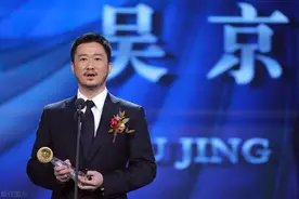 出场不到一分钟，却赚的比吴京多，他才是《战狼2》最大的赢家图片