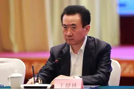 王健林的影院生意有多难：AMC千家影院倒闭，万达电影季亏5亿图片