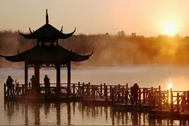 早安朋友，愿你努力过上自己想要的生活，一生幸幸福福，快快乐乐图片