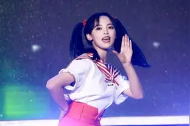 杨超越说：看以前的回放想一拳钉死自己，yamy：你有很多经典画面图片