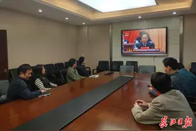 武汉市第一职业教育中心：学习英雄精神，激发家国情怀，推动校风、教风、学风不断提高图片