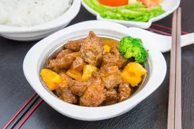 菠萝古老肉，原来是这样做的图片
