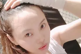 《十八岁的天空》里的两班花，蓝菲琳获奖无数，吴丹丹奔四像十八图片
