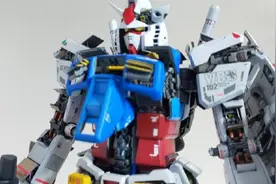 全装甲展开样式RX-78-2高达模型图片