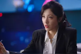 剧里圈粉无数的三位“后妈”，不仅人美心善，穿搭也超气质图片