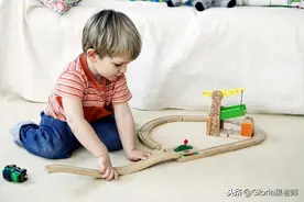 【日常生活口语】我擅长玩游戏 I'm good at playing games图片