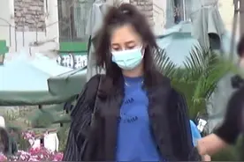 有种"自暴自弃"叫白百合，3年不接戏变路人，近照胖成"孕妇"图片