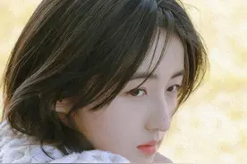 少女感也分3种类型？张子枫天生，杨幂努力，包贝尔妈妈太厉害了图片