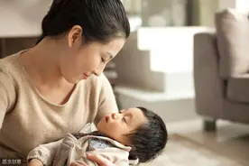 “离婚了，你后悔要孩子吗？”9位单亲妈妈的大实话，扎心了图片