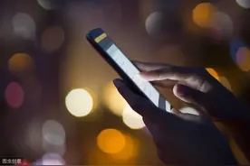 女人再爱一个男人，当他背叛了你，还能信任吗？图片