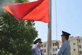 明晚7点！抖音直播！神秘嘉宾送大礼！图片