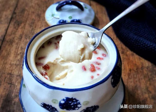 牛奶炖花胶胖吗 2026年花胶炖牛奶营养好处 牛奶炖花胶胖吗 2026年花胶炖牛奶营养好处