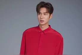 李敏镐最新代言照曝光，连大红衬衫都能穿出极品帅度图片