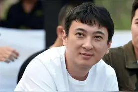 王思聪怒骂鞠婧祎，调戏半藏森林，他内心的阴暗藏不住了图片
