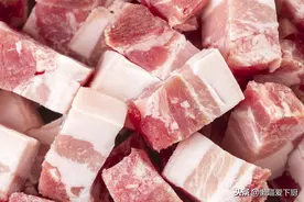 买五花肉，选“上五花”还是“下五花”？味道差很多，别买错图片