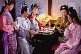 秦可卿的原型要从“箕裘颓堕皆从敬，家事消亡首罪宁”这句说起图片