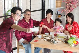 作为子女如何与父母相处？我们在一天天长大，父母却一天天渐老图片