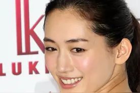 午休时间放毒，一组绫濑遥的图集，端庄脱俗、性感撩人图片