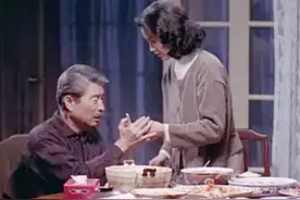 中国式家庭关系的“虚伪”，被李安在饭桌上点破了图片