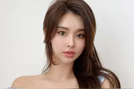独坐池塘如虎踞,绿荫树下养精神,春来我不先开口,哪个虫儿敢作声图片