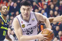勇士之魂，从未破灭！15岁打CBA，他的名字叫李晓旭图片