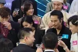 优秀！才是拖爱情后腿的主要原因！不信？看黄宗泽和胡杏儿图片