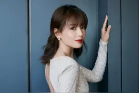 “水蜜桃”身材已经不流行了，刘涛的“葫芦”曲线，才是真的美图片