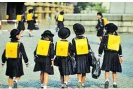 日本小学生为啥可以独自上学？图片