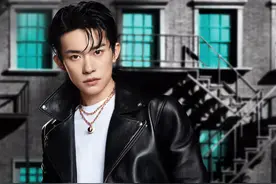 易烊千玺Tiffany&Co代言人上线，礼帽西服、湿发皮衣，自信酷帅图片