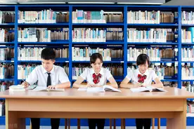 一位从教二十年初中高级教师对初一新生家长的忠告图片