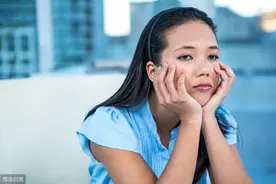 小说：女儿死后我去接外孙回家，一向孝顺的女婿却拦住，先拿钱来图片