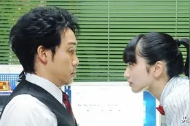 高中少女爱上油腻大叔，爱情只在青春期图片