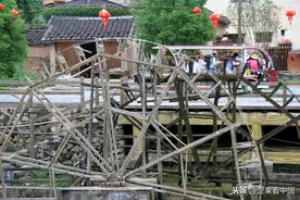 外国网友提问：我们去中国旅游时需要知道哪些？网友支招图片