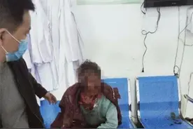 云南昭通大关笋农请注意！今天，一村民采笋被熊抓伤！遇上附防护图片
