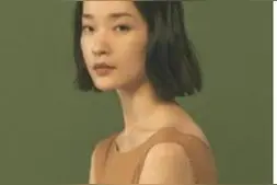 讲真，平胸穿衣是真的高级图片