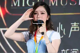 天使嗓音邓紫棋魅力瞬间，符合气质，难以言表的你图片