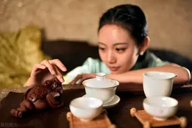 茶艺女子美图图片