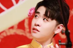 张云雷的成功可以被复制吗？涅槃重生，断骨重塑，学的来吗？图片