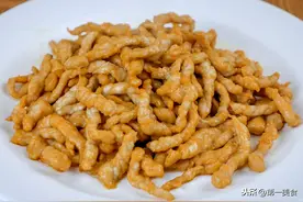 厨师长分享饭店常用炒肉丝教程，炒之前多做两步，肉丝滑嫩不粘图片