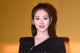 祝绪丹 又白又嫩，年轻就是好看了图片