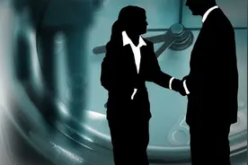 出借人如何“保本”自救？P2P悲壮谢幕，借款人还需要还钱吗？图片